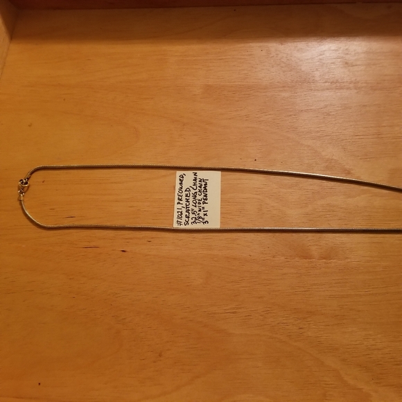 ✅#1021 Preowned RARE Gold Tone Metal 32.5" Necklace - Picture 11 of 16